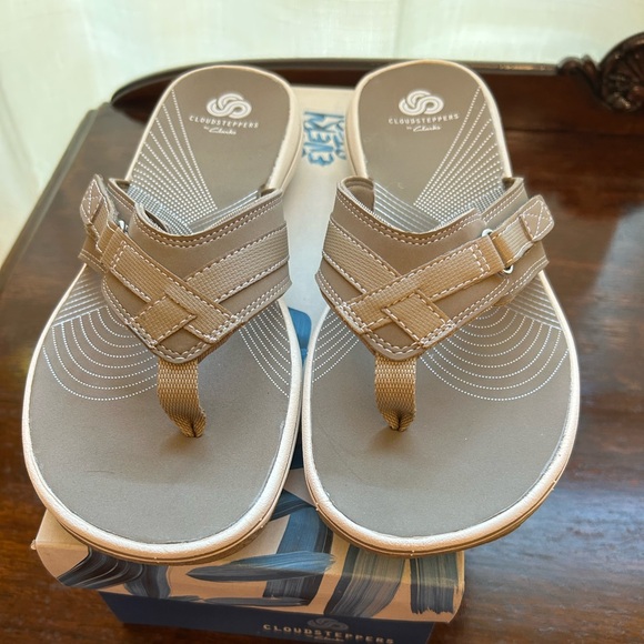 Cloudsteppers by Clarks Shoes - Cloudsteppers by Clarks Size 8 Women's Taupe Breeze Sea Sandals NIB